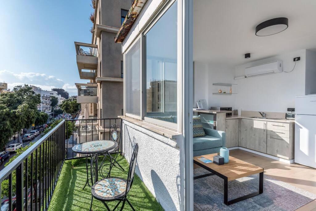 Yirmeyahou Suites By Sea U Tlv Тель-Авив Экстерьер фото