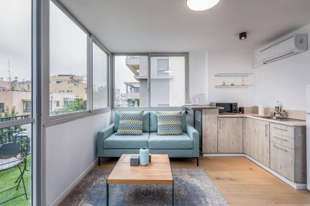 Yirmeyahou Suites By Sea U Tlv Тель-Авив Экстерьер фото